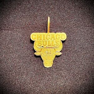🏀🌟🔥VINTAGE MICHAEL ANTHONY CHICAGO BULLS PENDANT/CHARM 14K GOLD DIAMOND CUT